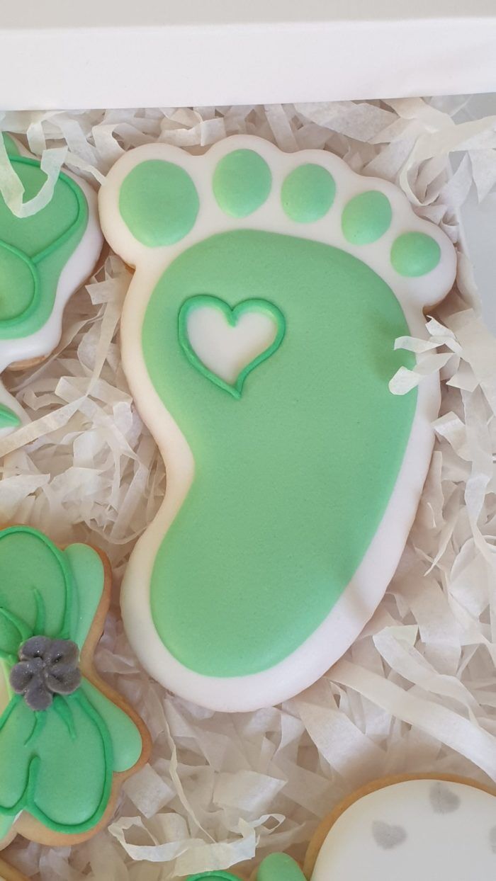 ciasteczka na babyshower, lukrowane ciasteczka Basia sweets